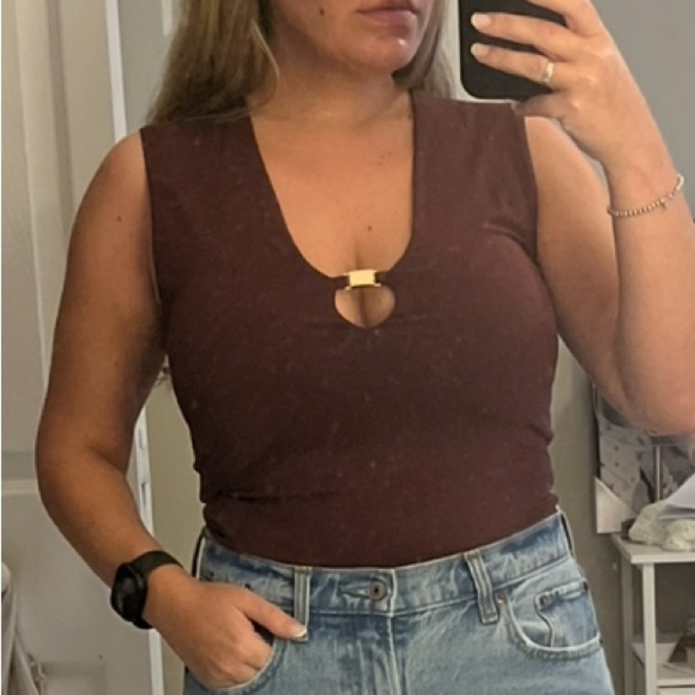 NEW Abercrombie & Fitch Plunge Hardware Bodysuit - Picture 2 of 2